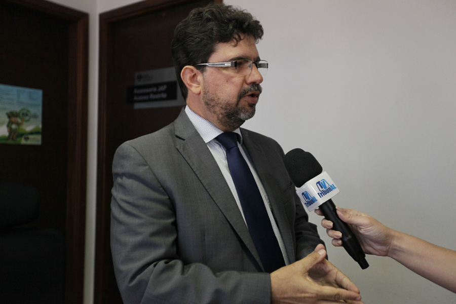 Juiz Carlos Cavalcanti.