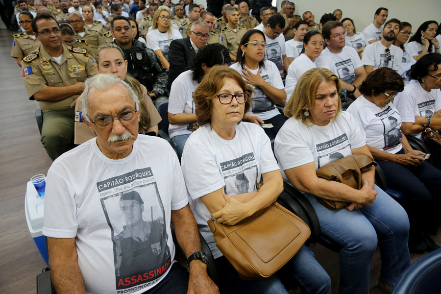Família da vítima.