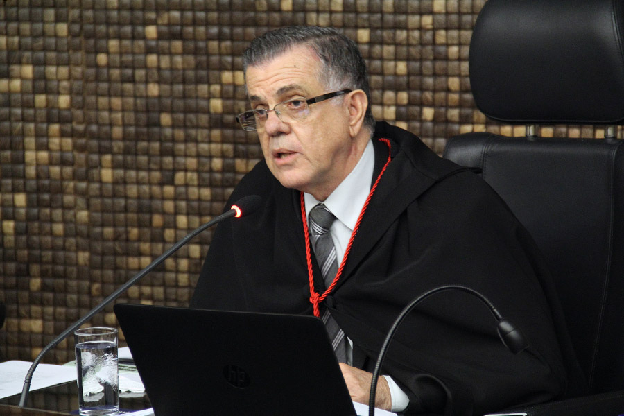 Desembargador Sebastião Costa Filho, relator do processo