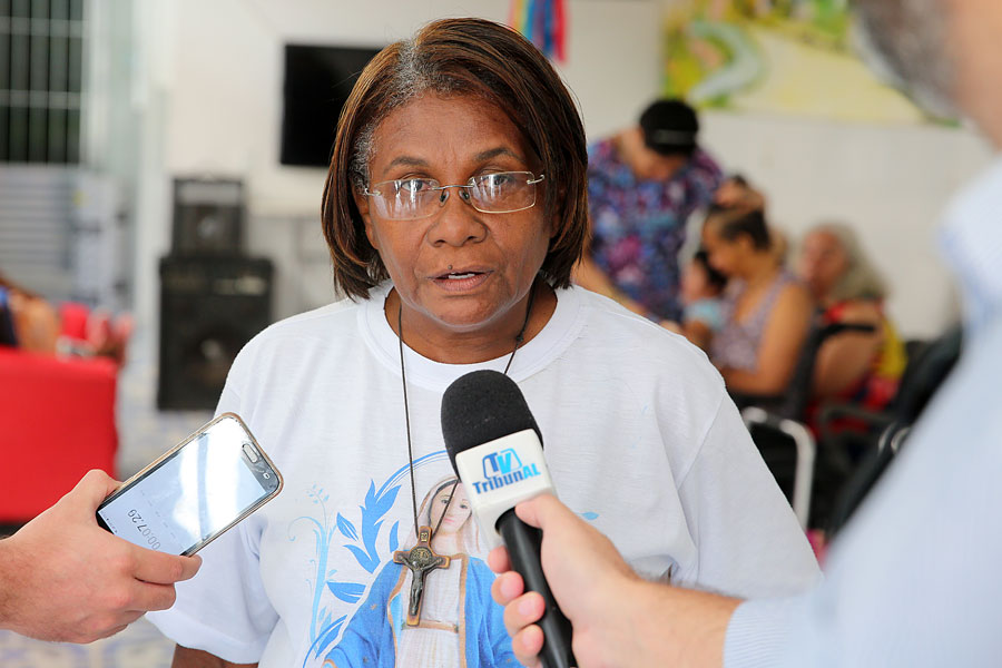 ﻿Projeto Servos entrega donativos à Associação Acolhimento Mãe das Graças.