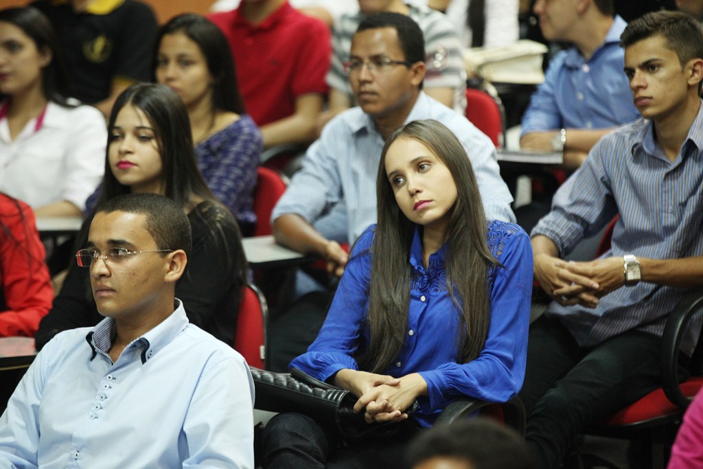 Estudantes da Uneal acompanham julgamento de processos. Foto: Anderson Moreira.