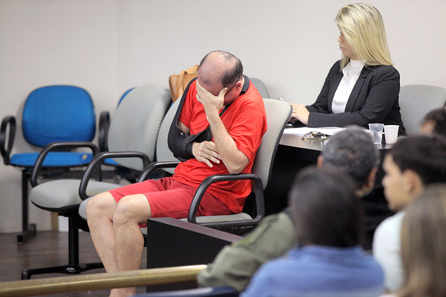 Réu Arnóbio Henrique durante audiência de instrução