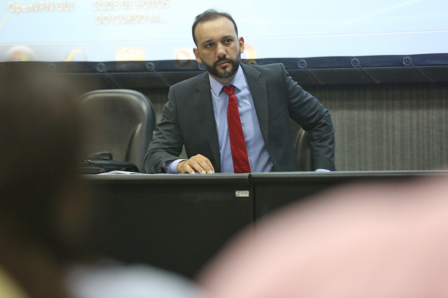 Juiz Alexandre Machado.