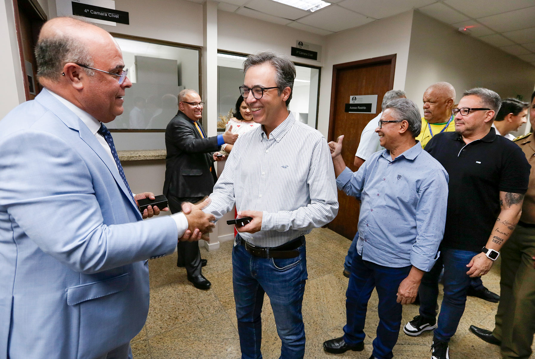 Presidência do TJAL homenageia servidores pais do Judiciário.