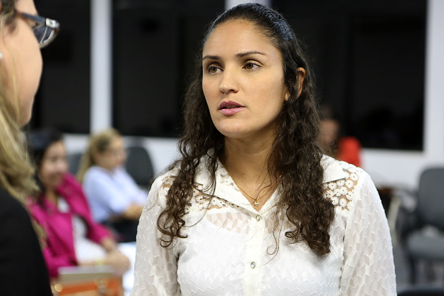 Milena Ferro, assistente social da CEIJ.