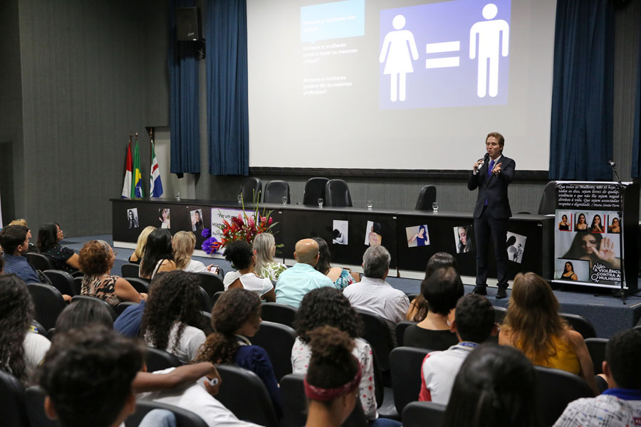 Juiz Anderson Passos.