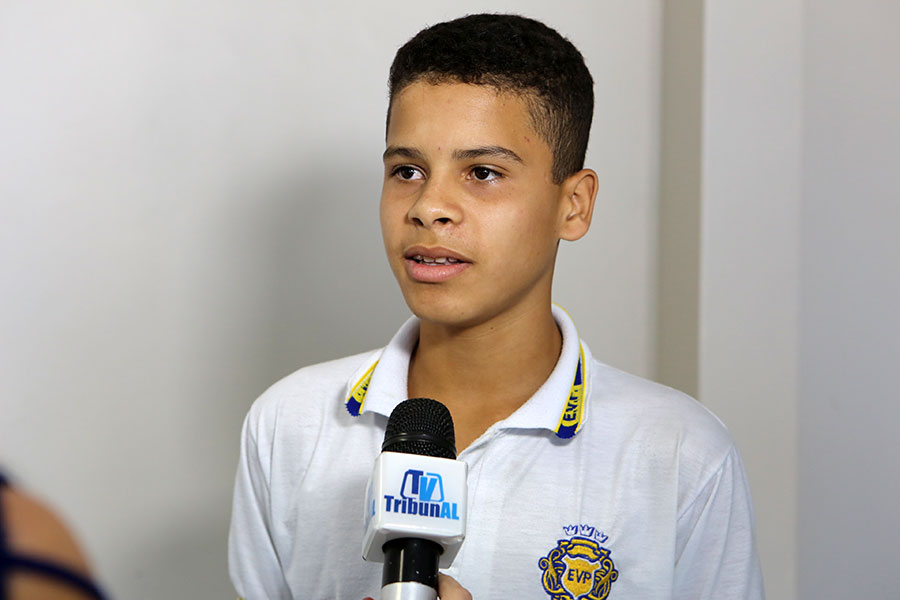 Estudante do 6º ano da Escola Estadual Edmilson Pontes, Anderson Ramires.