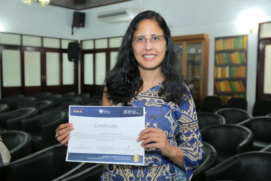 Entrega de certificados de participação no I Enpejud. Foto: Itawi Albuquerque