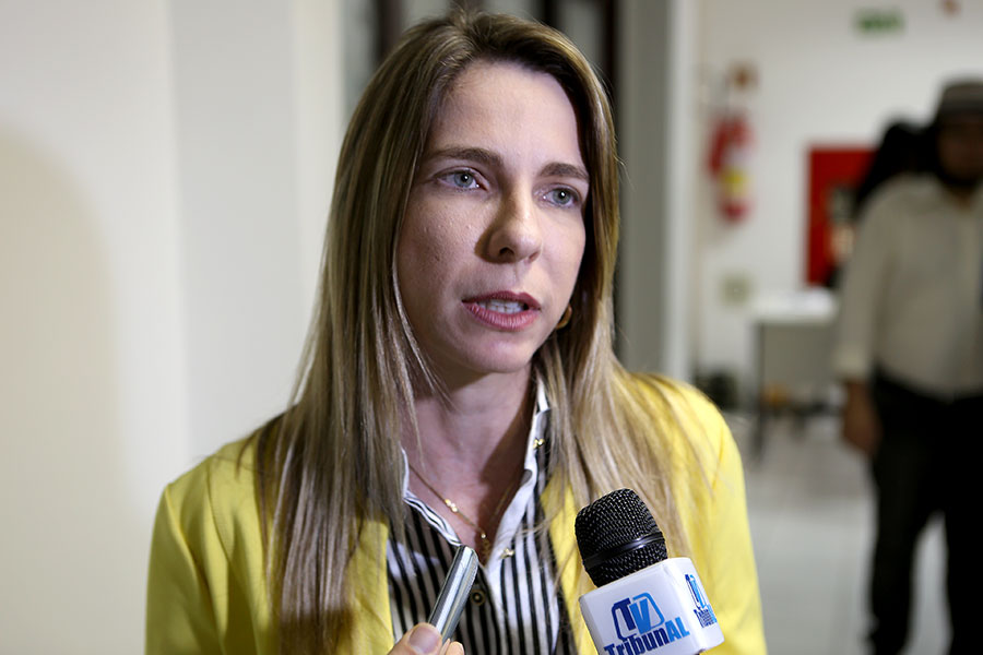 Juíza Luciana Rapôso