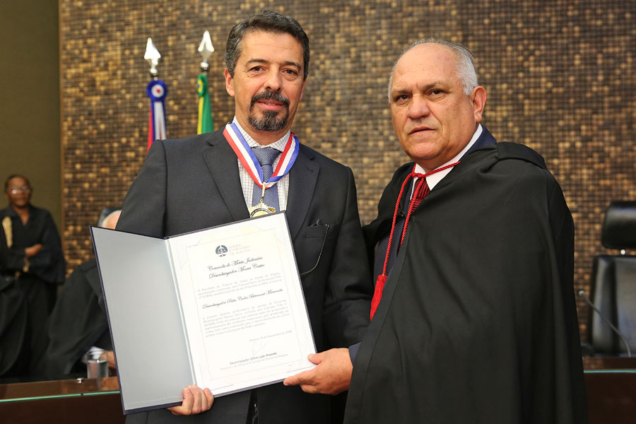 Desembargador Pedro Bittencourt (TJMG) e o presidente Otávio Praxedes