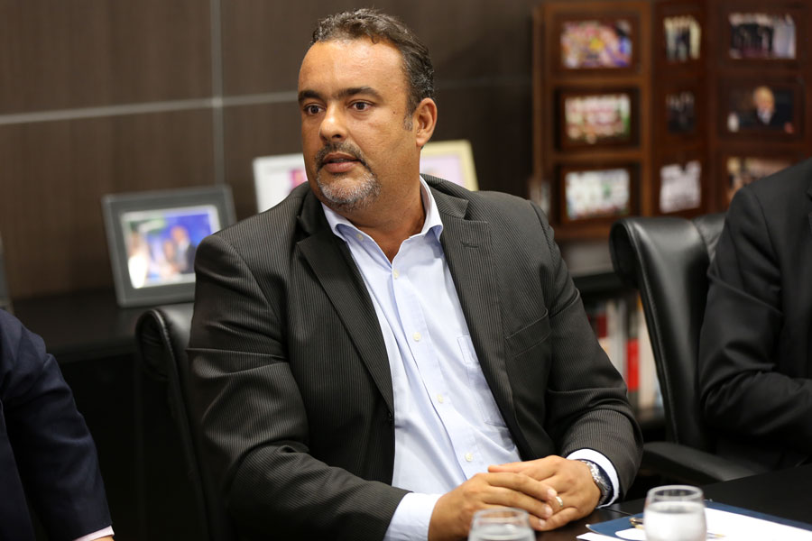 Luiz Campos, diretor do  Departamento Central de Material e Patrimônio.