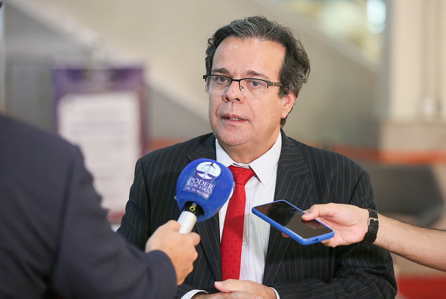 Desembargador Tutmés Airan acompanhou os trabalhos no local.