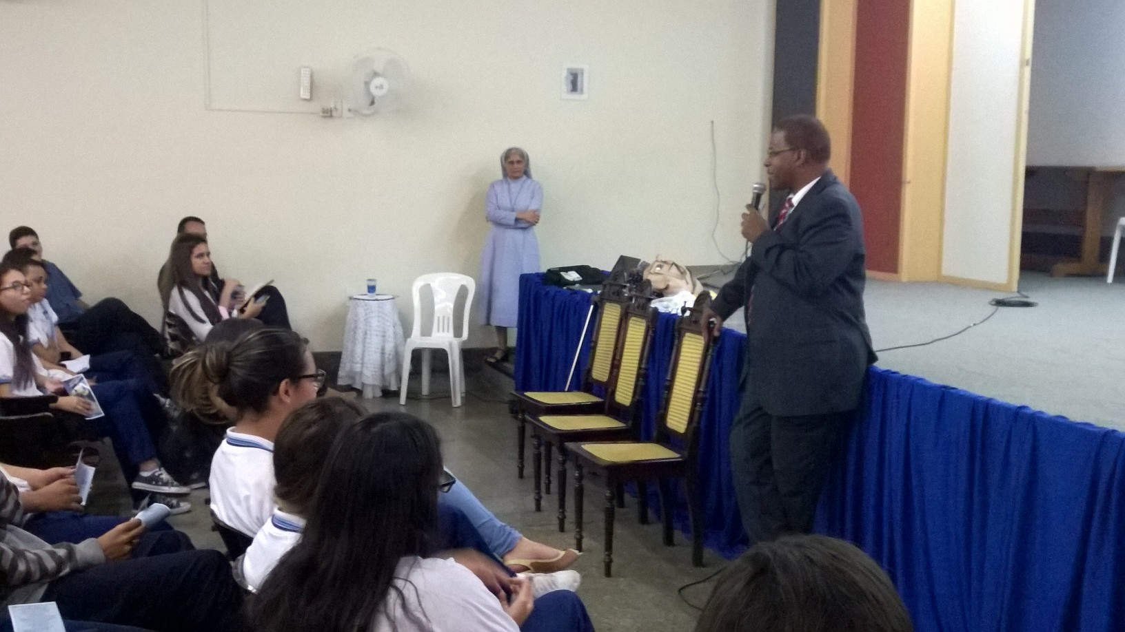 Colégio São José - palestrante juiz John Silas da Silva