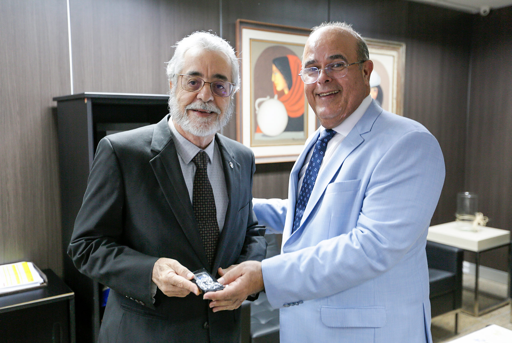 Presidência do TJAL homenageia servidores pais do Judiciário.