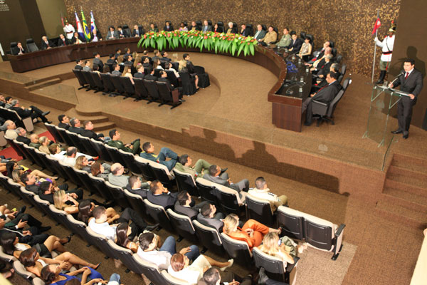 Cerimônia de posse dos 27 novos juízes substitutos do Poder Judiciário alagoano, em 15/10/2010