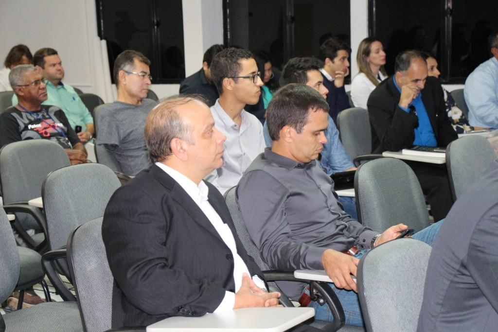 Magistrados e servidores do TJ discutiram o papel do Judiciário no combate às irregularidades no setor elétrico.