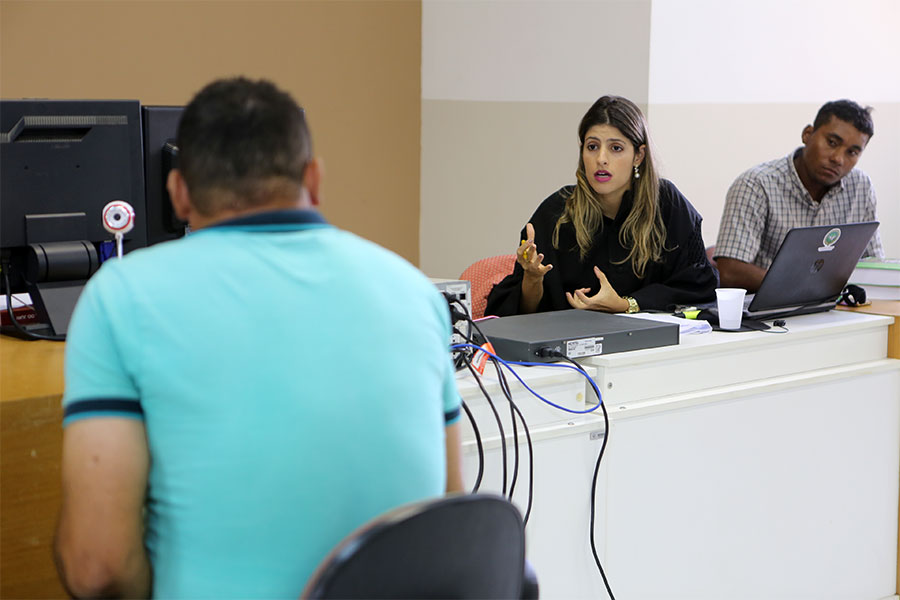 Defensora-Pública, Nicole-de-Almeida.