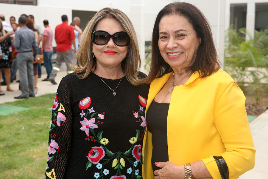 Juízas Marcli Guimarães e Maria Valéria Calheiros.
