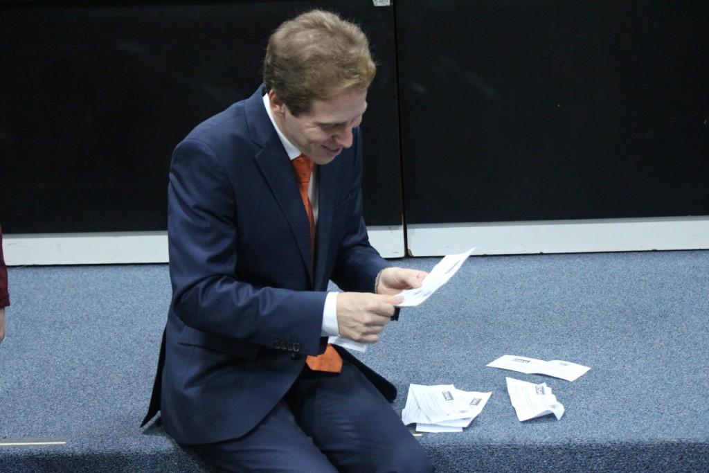 Anderson Passos recebeu perguntas anônimas de alunos.