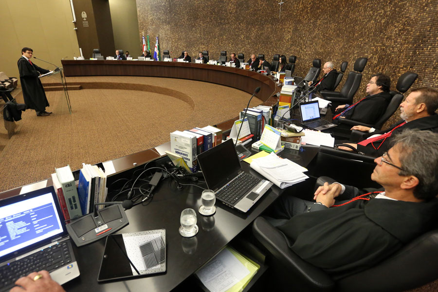 Sessão do Pleno teve sustentação oral da Defensoria Pública e do Ministério Público.