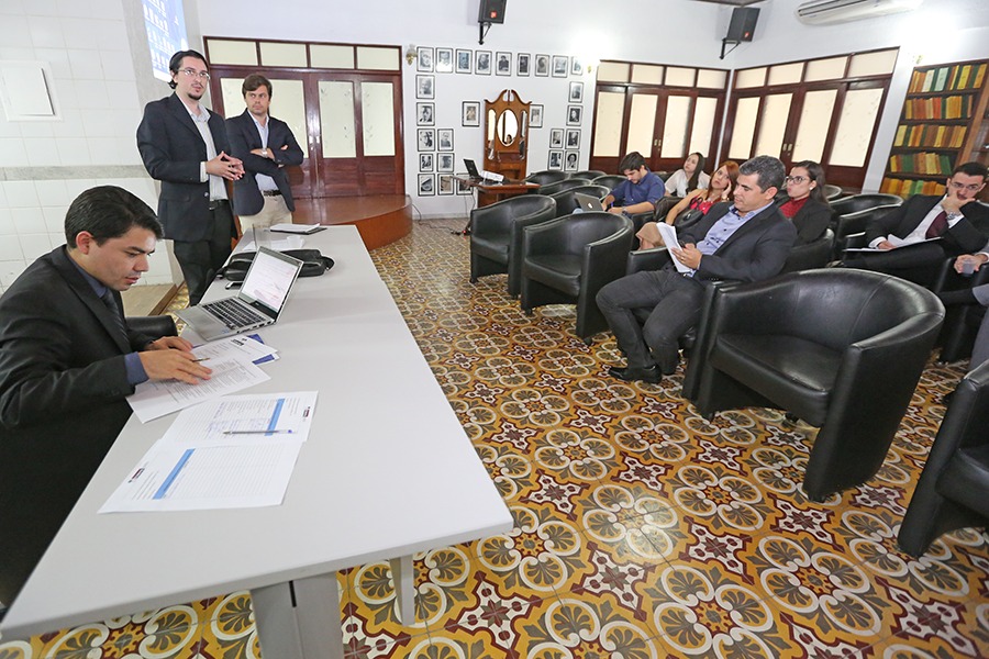 Juiz Hélio Pinheiro também avaliou artigos do II Enpejud.