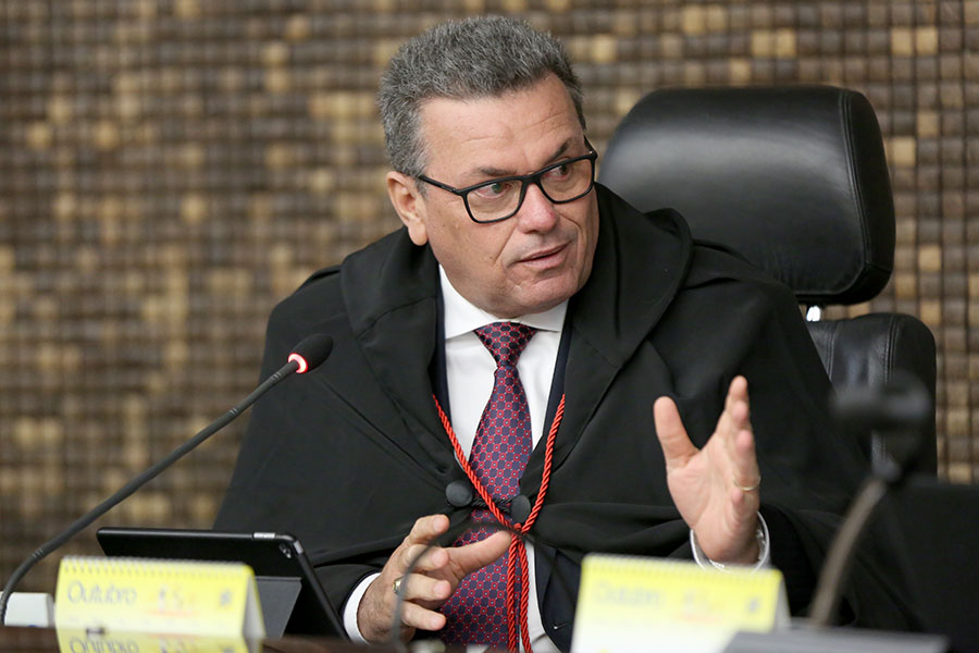 Desembargador Domingos Neto.