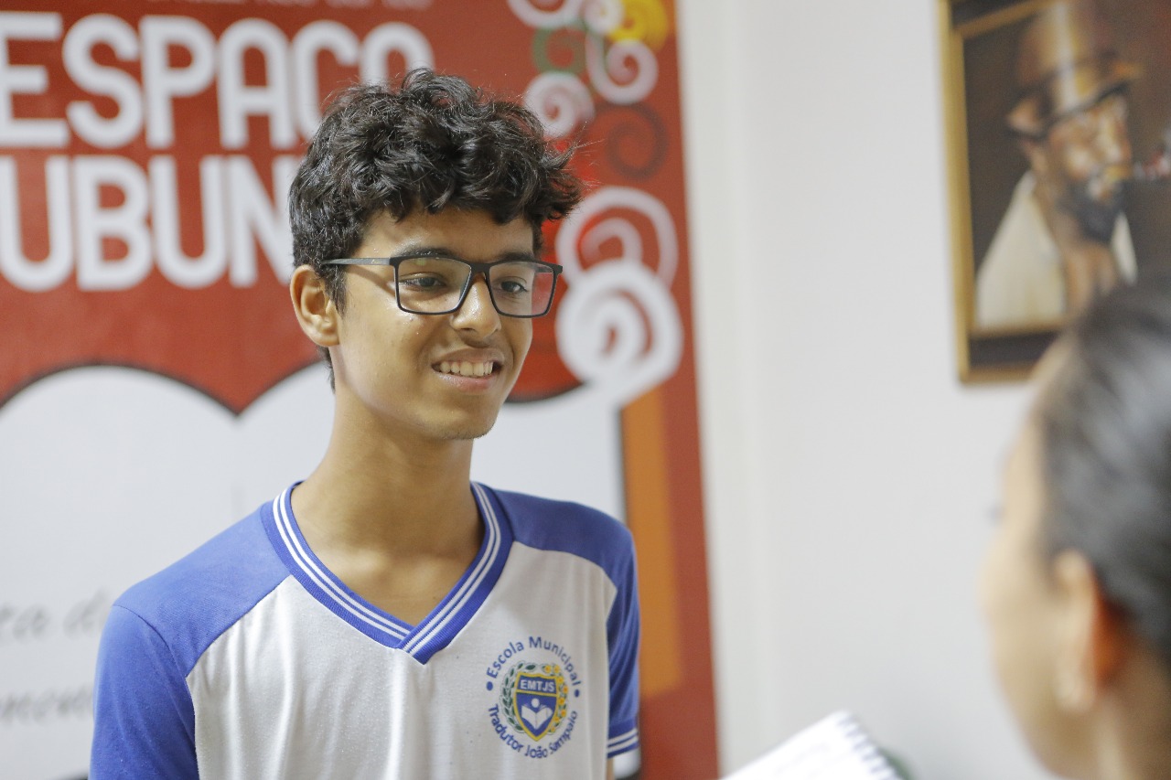 Yan Christian, um dos alunos da escola João Sampaio.