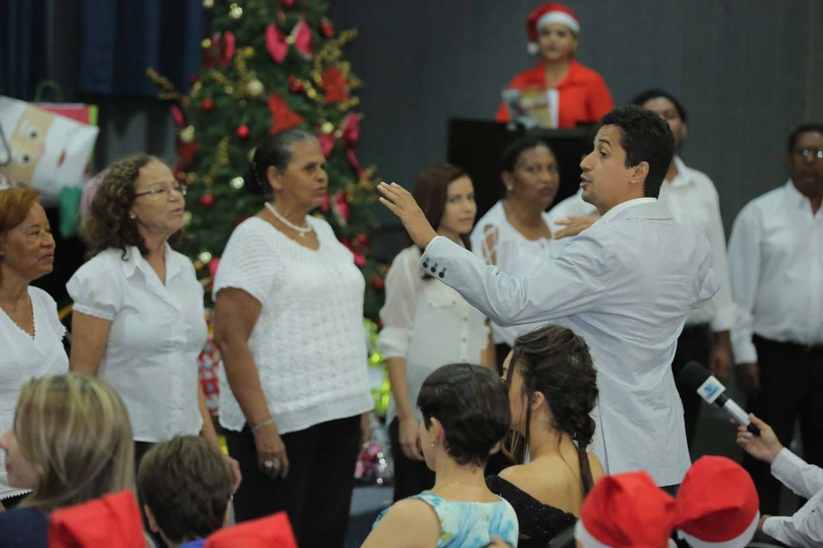Coral do TJ/AL interpretou canções de Natal. Foto: Itawi Albuquerque