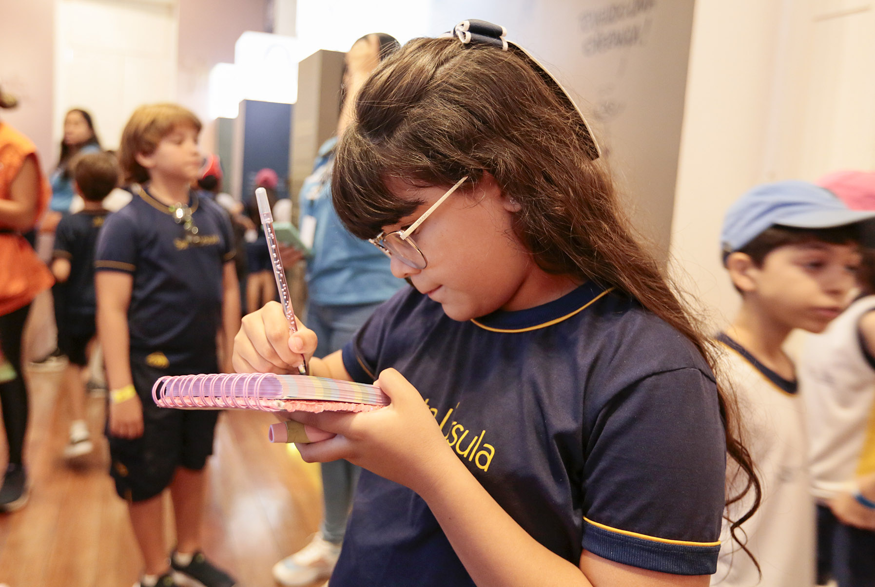 Alunos do Colégio Santa Úrsula aprendem de forma lúdica sobre o Judiciário.
