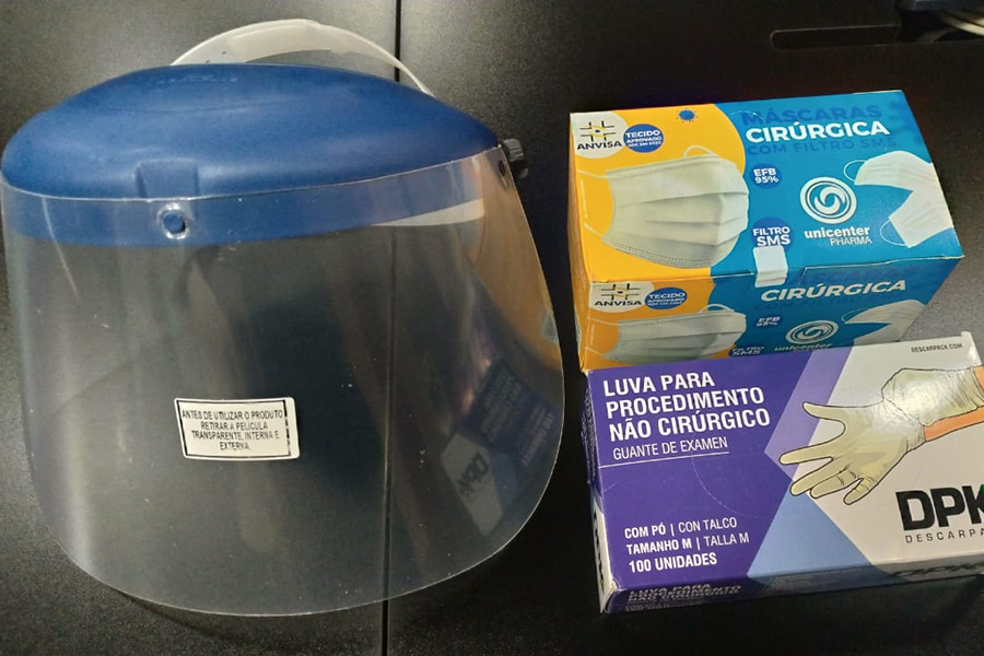 Kit de equipamentos entregue aos oficiais de Justiça.