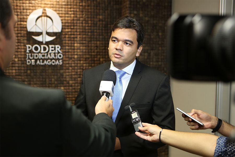 Superintendente João Neto.