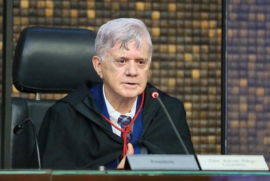 Desembargador Klever Rêgo Loureiro.