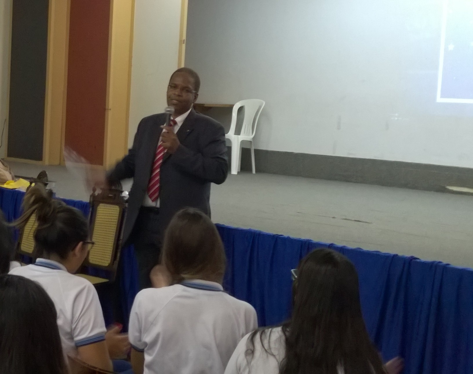 Colégio São José - palestrante juiz John Silas