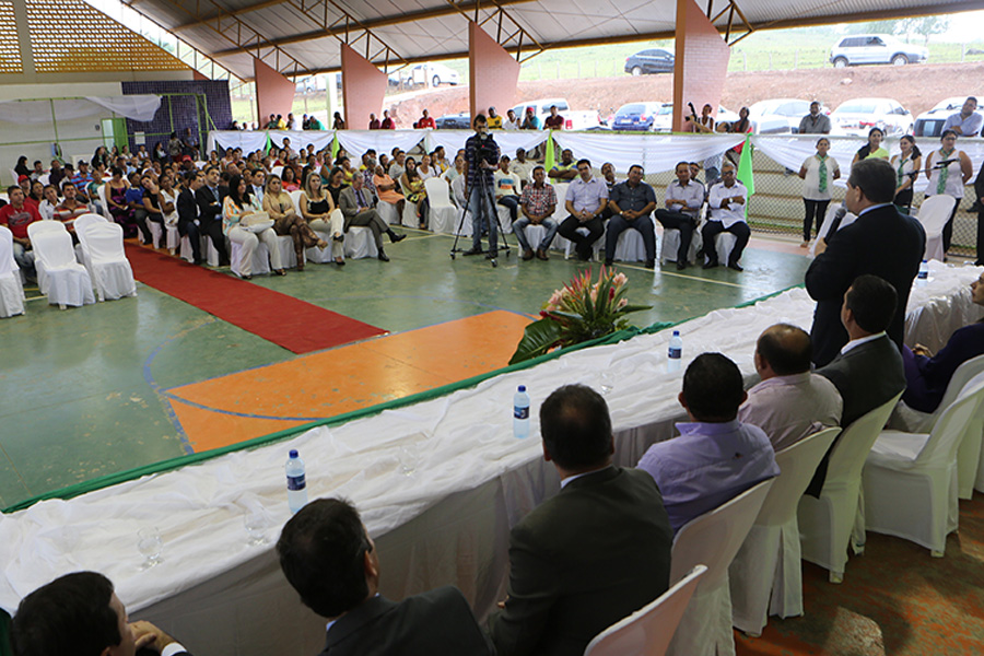 Entrega de títulos de propriedade em Limoeiro de Anadia.