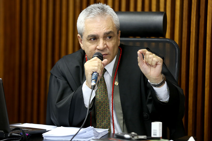 Promotor de Justiça Antônio Villas Boas.
