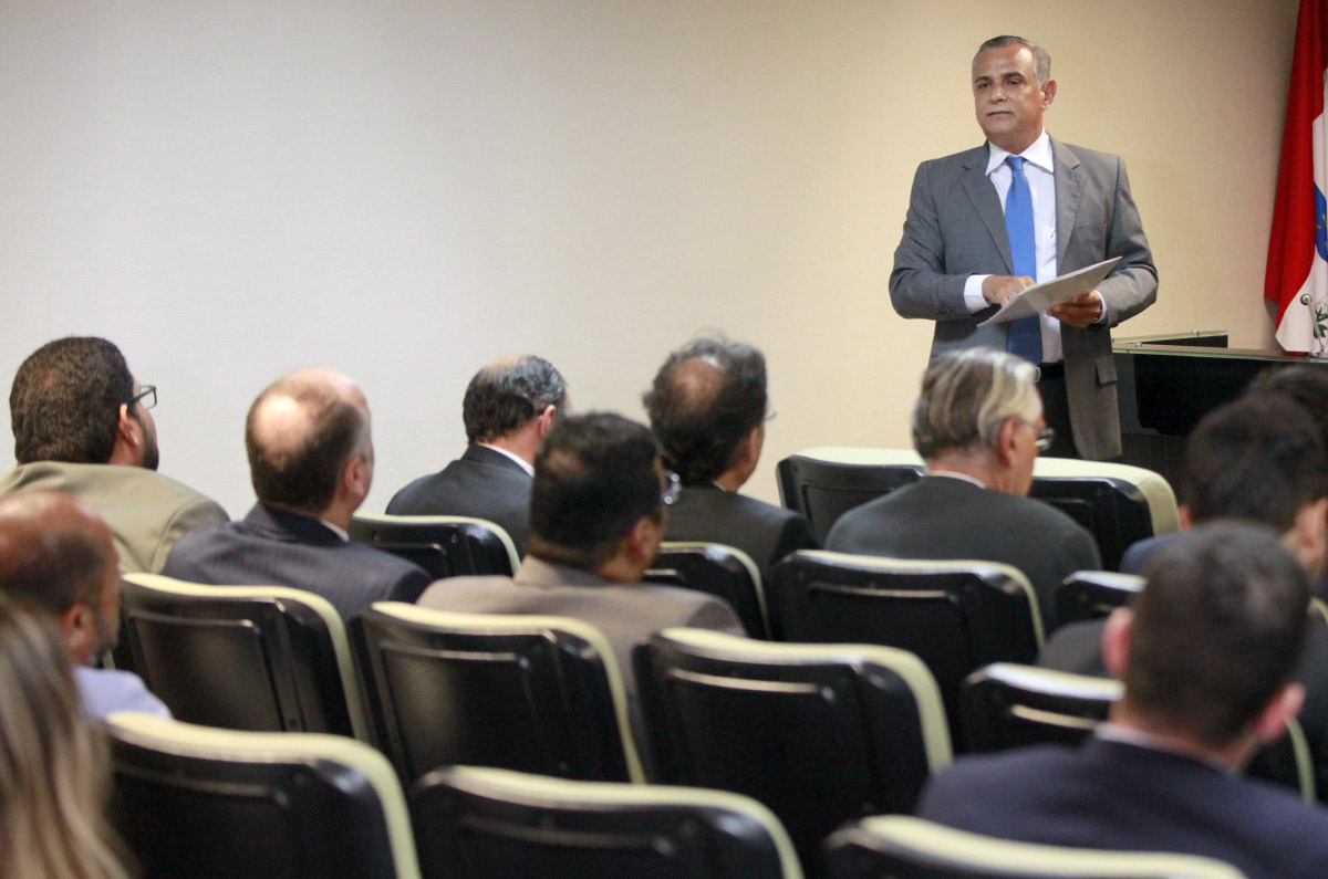 Advogado do Grupo Cambuí, Fernando Costa