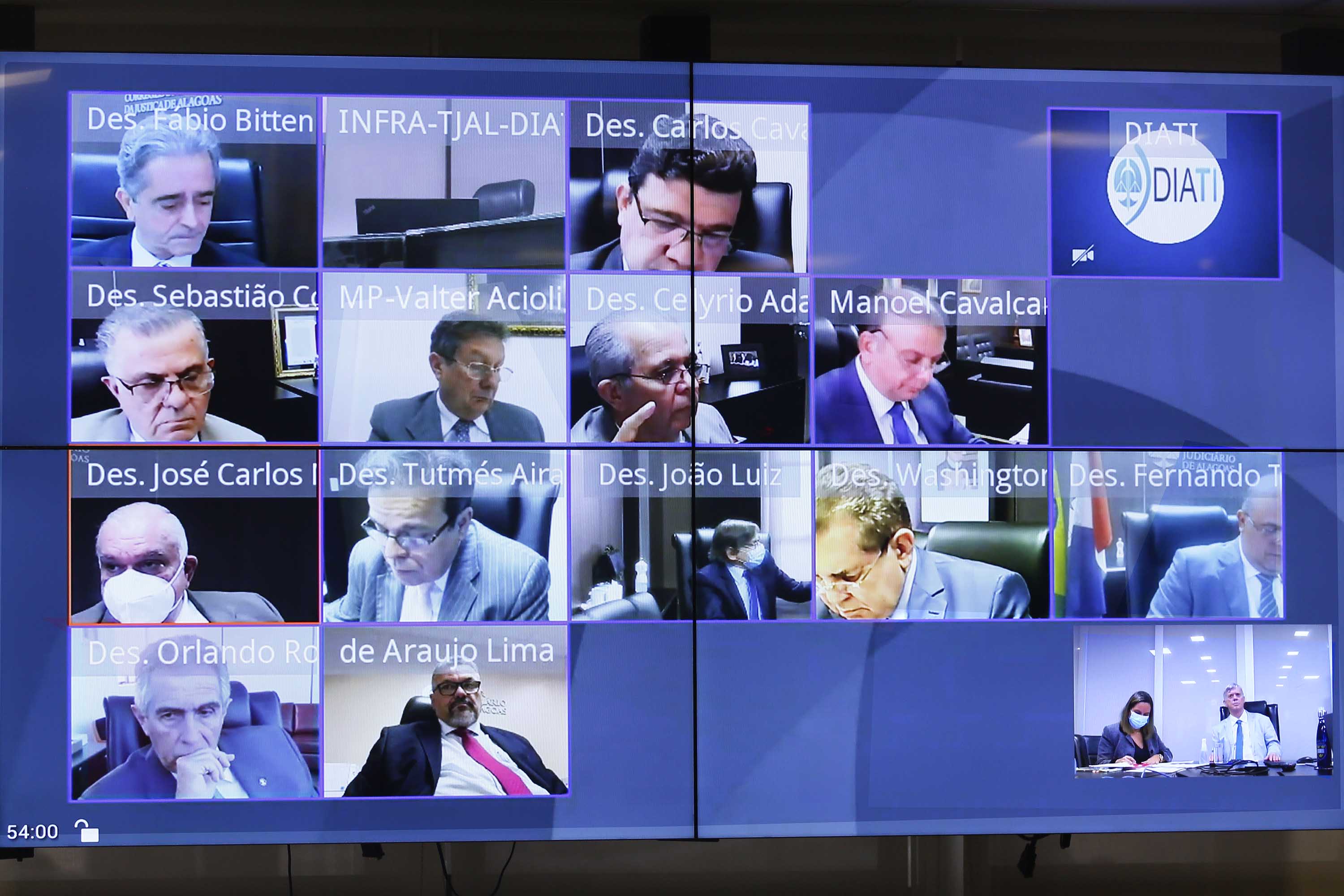 Presidente Klever Loureiro conduziu sessão virtual do Pleno, nesta terça (21).