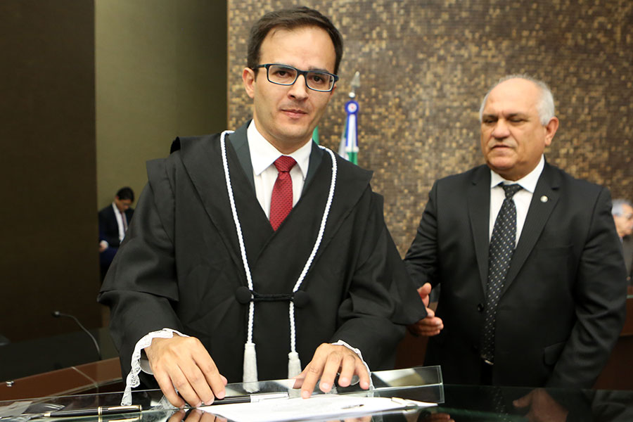 Juiz Lisandro Suassuna de Oliveira.