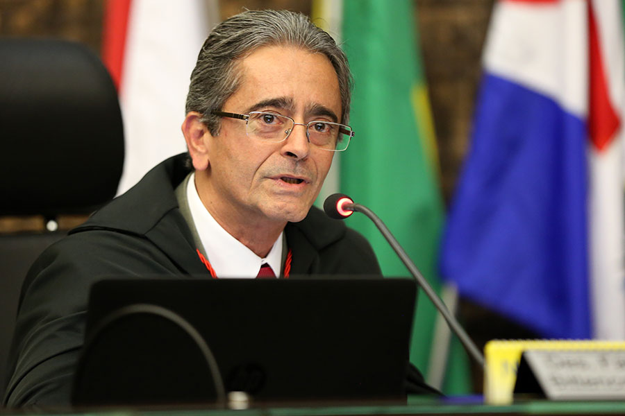 Desembargador Fábio Bittencourt, relator do processo.