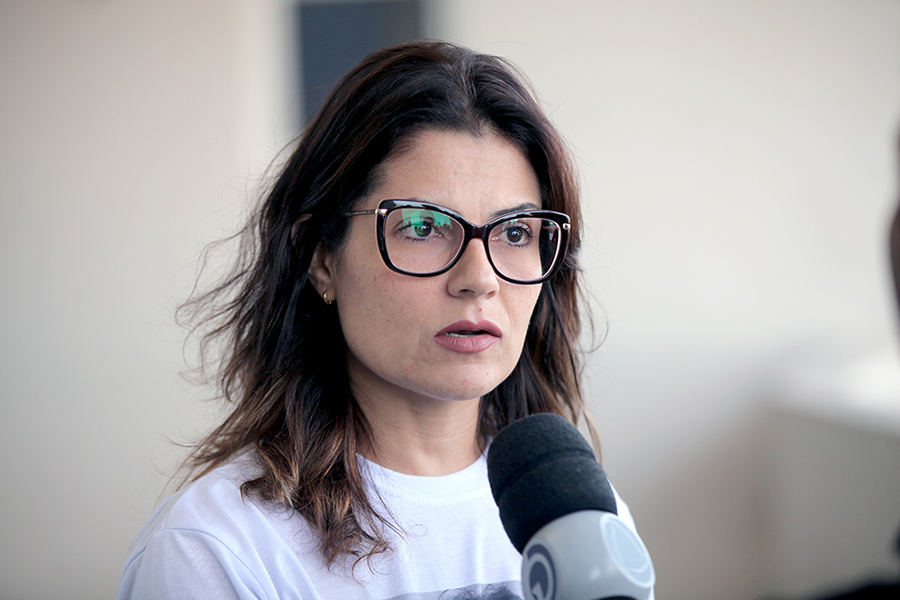 Júlia Mendes, irmã da vítima