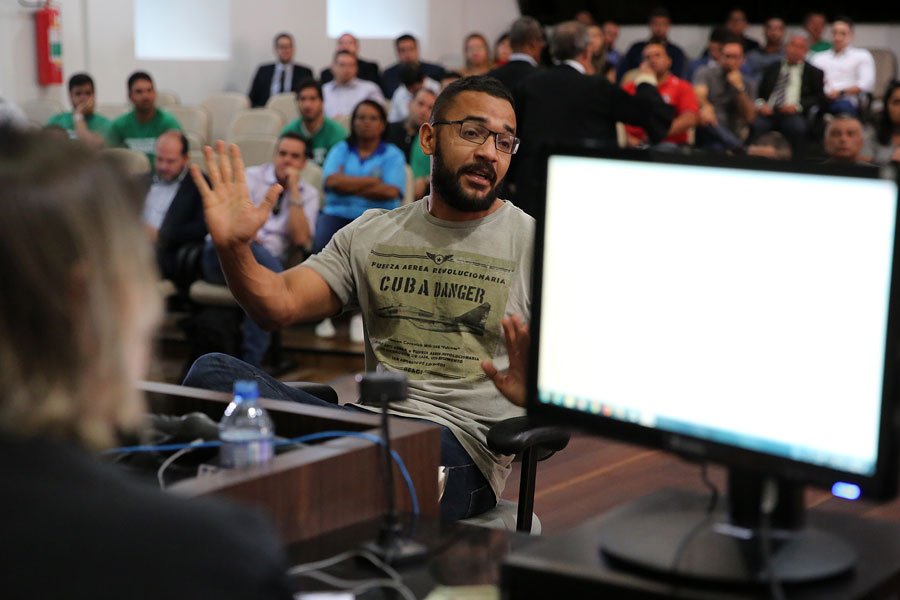 Testemunha Petrúcio Soares.