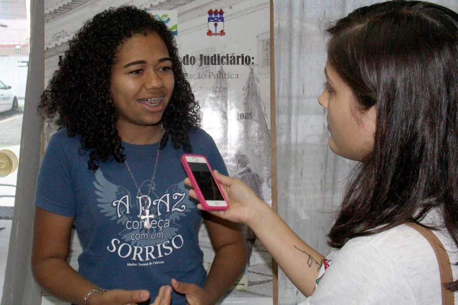 Estudante do 1º período de História da Ufal, Claudenice Pereira.