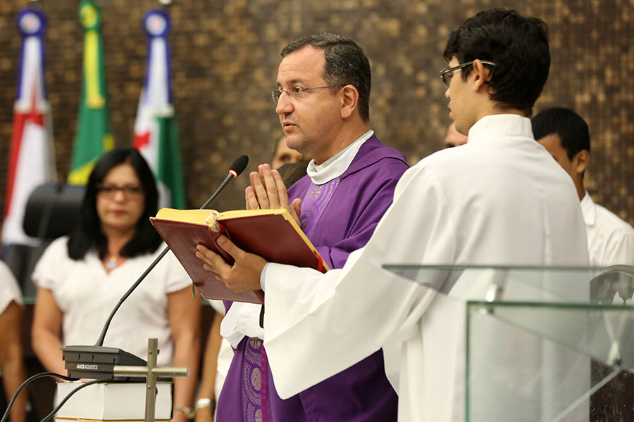 Padre Lídio José Tenório Torres, pároco gestor da Catedral Metropolitana de Maceió.
