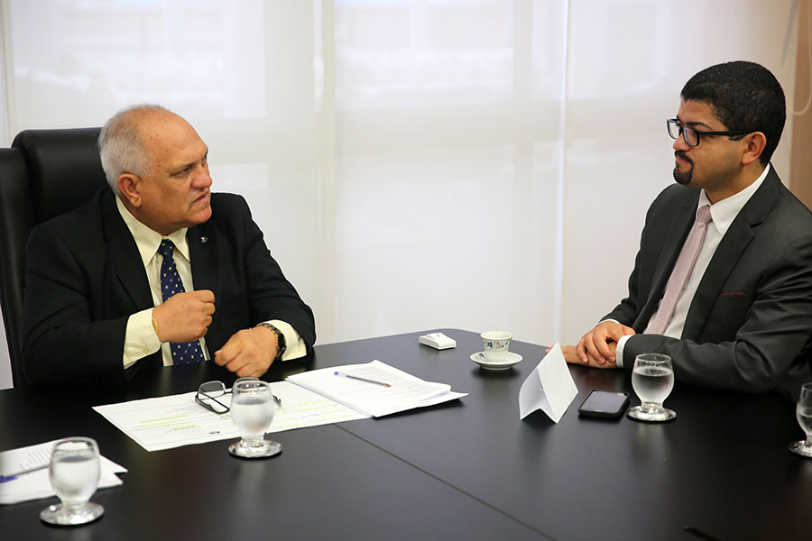 Otávio Praxedes e Fabrício Santos.