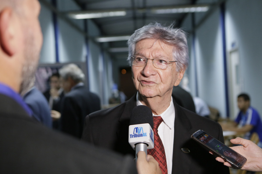 Reitor do Cesmac, João Sampaio