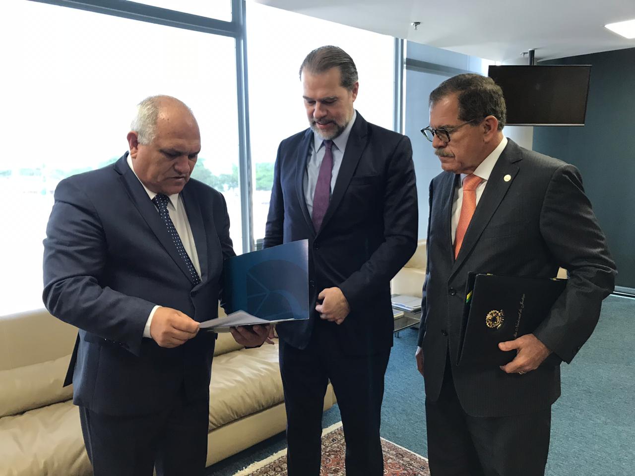 Presidente Otávio Praxedes, ministro Dias Toffoli e ministro Humberto Martins