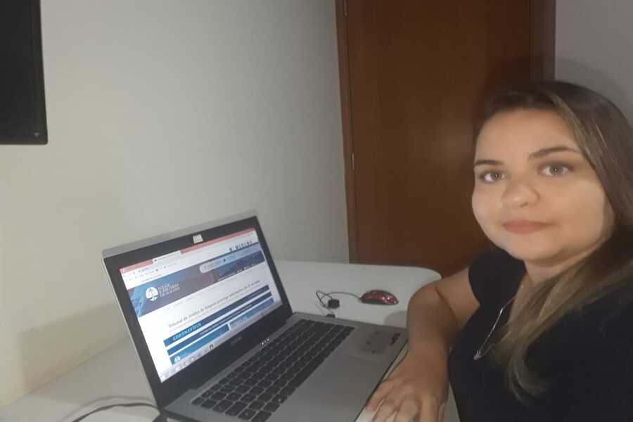 Amanda Lívia Moura Monteiro