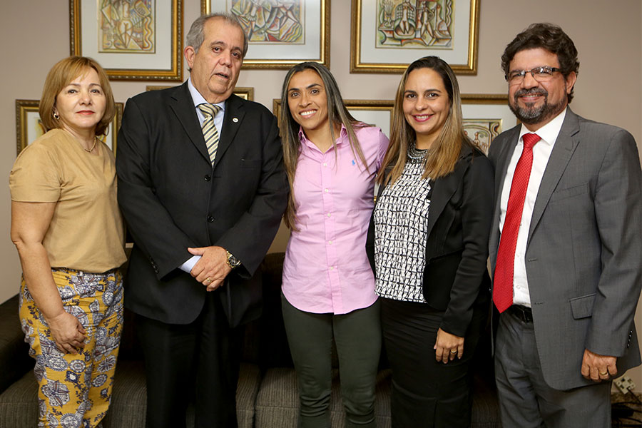 Jogadora Marta visitou o Tribunal de Justiça nesta quarta (22). Foto: Caio Loureiro
