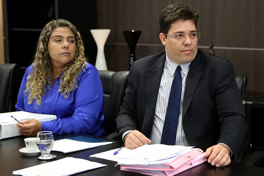 Analistas judiciários Márcio Felipe e Luciana Viana