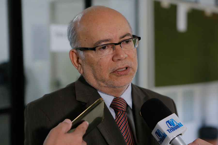 Promotor José Alves de Oliveira